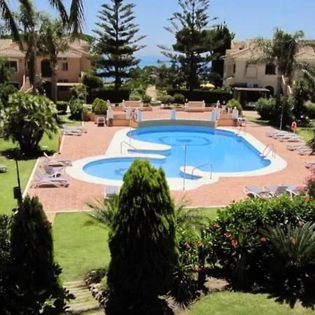 Large Ground Floor With Private Garden And Access Ferienhaus *