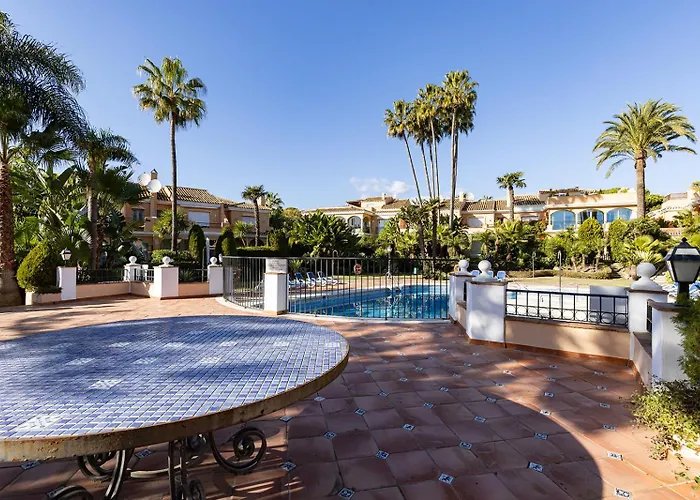 Large Ground Floor With Private Garden And Access