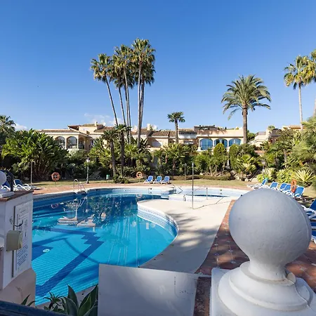 Large Ground Floor With Private Garden And Access * Estepona