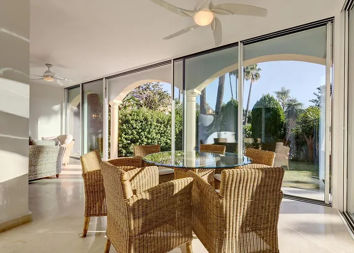 Feriehus Large Ground Floor With Private Garden And Access Estepona