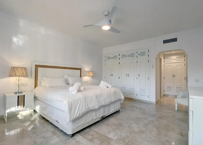 Large Ground Floor With Private Garden And Access