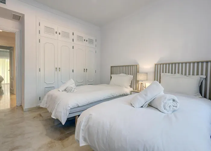 Large Ground Floor With Private Garden And Access Estepona